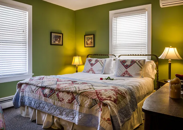 Carisbrooke Inn Bed & Breakfast