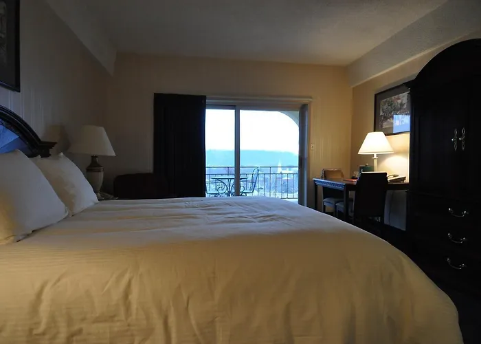 Hillside Inn