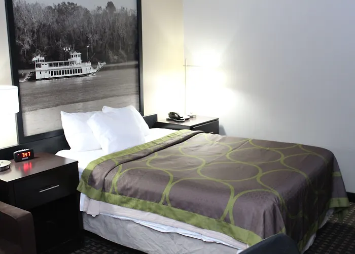 Super 8 By Wyndham Clear Lake