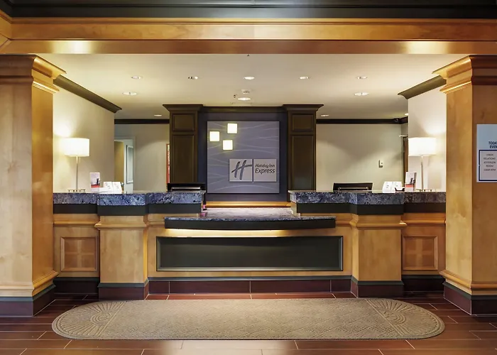 Holiday Inn Express Hotel & Suites Warwick-Providence Airport By Ihg