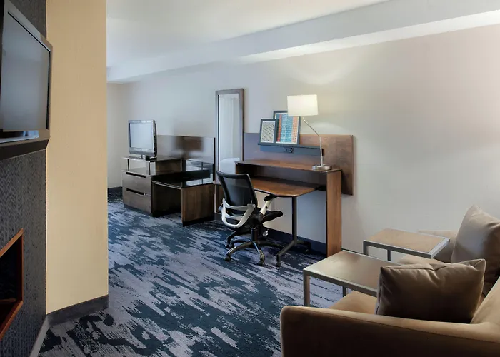 Fairfield Inn & Suites By Marriott Dayton Troy