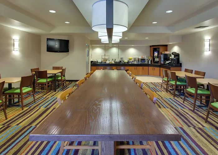 Fairfield Inn & Suites By Marriott San Francisco Airport