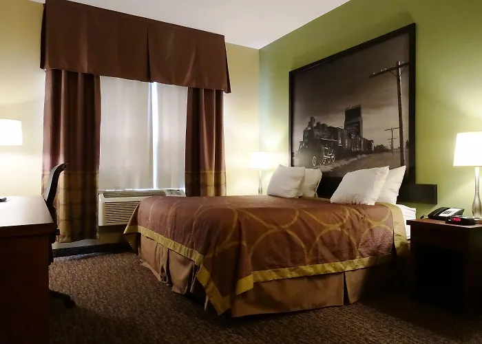 Super 8 By Wyndham Regina