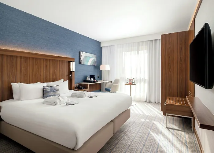 Courtyard By Marriott Glasgow Airport