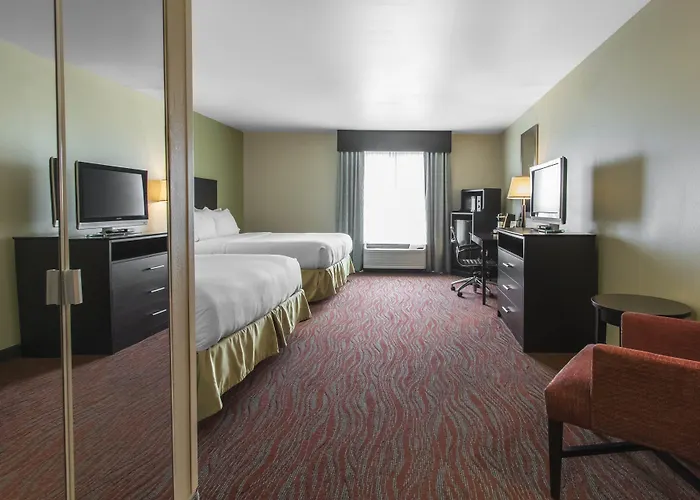 Holiday Inn Express & Suites Cullman By Ihg