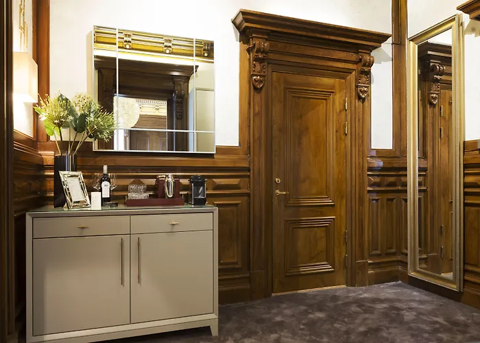 Elite Plaza Hotel