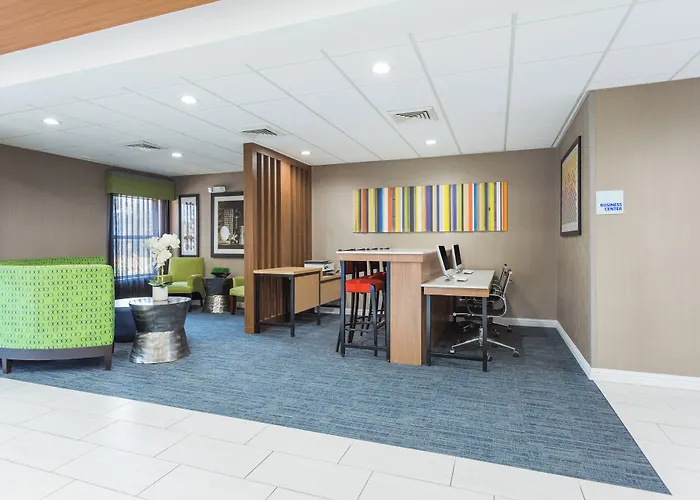 Holiday Inn Express - Plymouth By Ihg