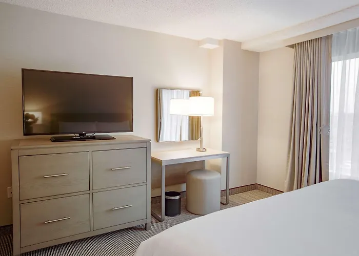 Embassy Suites By Hilton Columbus Dublin