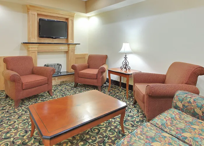 Holiday Inn Express & Suites - El Dorado By Ihg