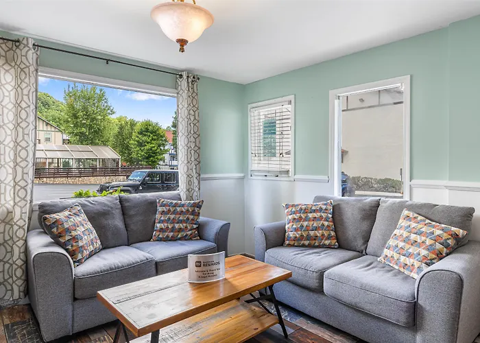 Surestay Hotel By Best Western Helen Downtown