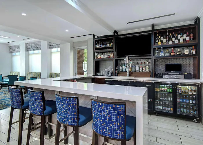 Hilton Garden Inn Detroit Metro Airport