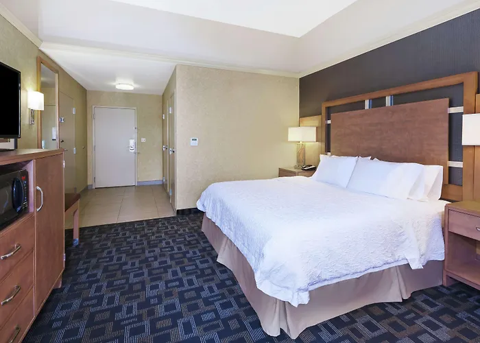 Hampton Inn Clinton