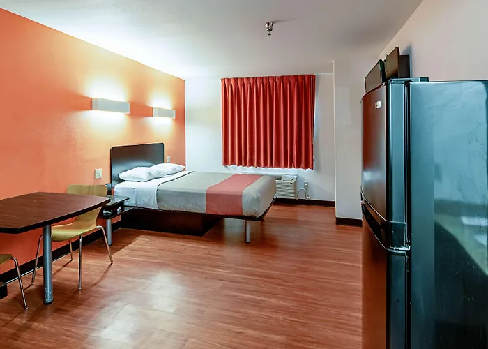 Motel 6-Lebanon, In