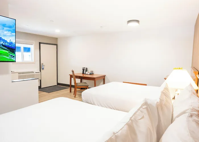 Travelodge By Wyndham Langley