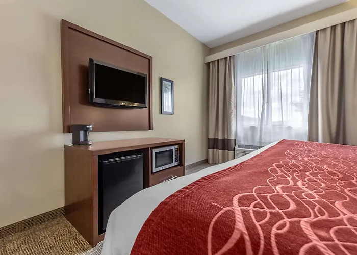 Comfort Inn & Suites Streetsboro - Kent
