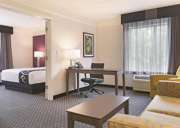 La Quinta By Wyndham Atlanta Perimeter Medical