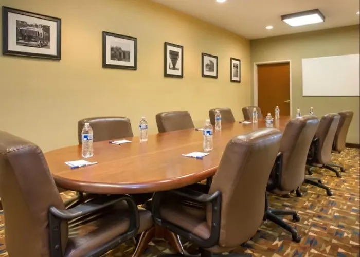 Sleep Inn & Suites Kalamazoo East