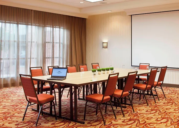 Courtyard By Marriott Pueblo