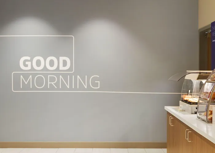 Holiday Inn Express & Suites Chatsworth By Ihg