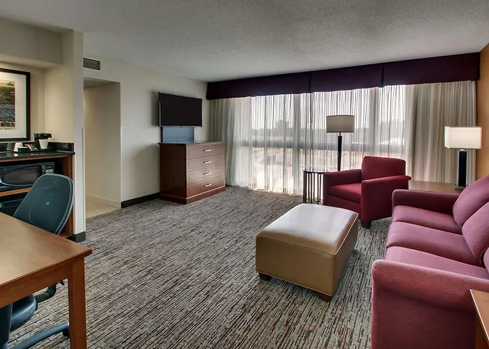 Drury Inn & Suites Evansville East