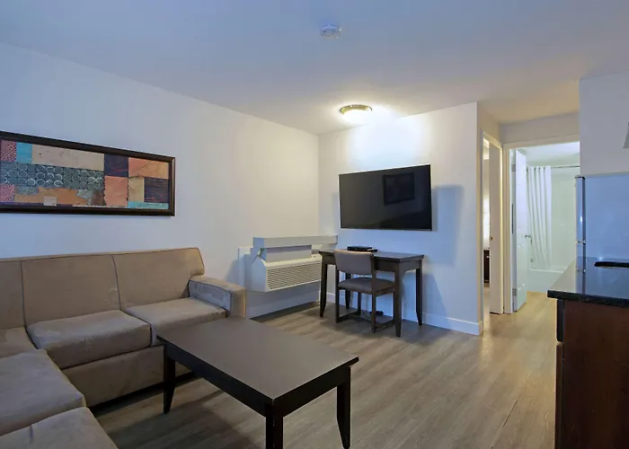 Travelodge By Wyndham Kamloops Mountview