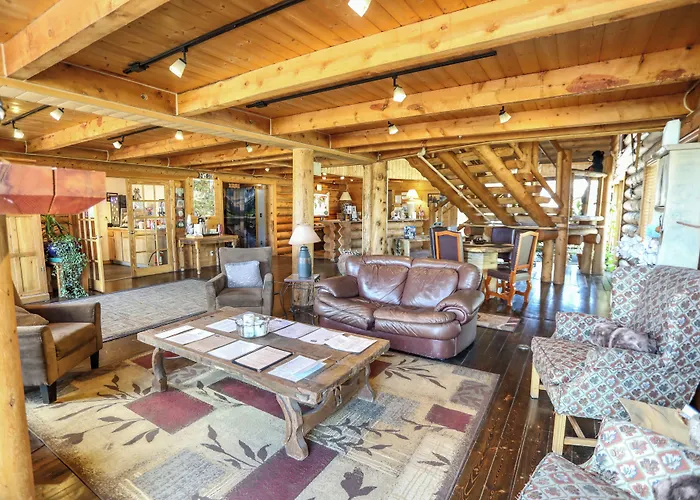 The Boulder Creek Lodge