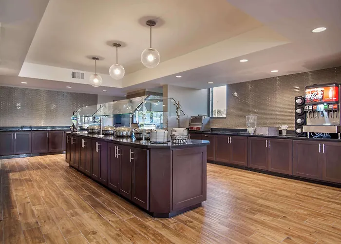 Drury Inn & Suites Atlanta Airport