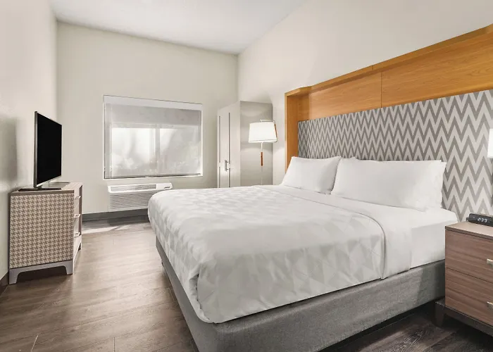 Holiday Inn & Suites Bothell An Ihg Hotel