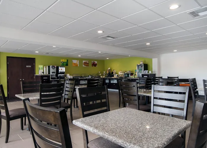 Quality Inn & Suites Airport