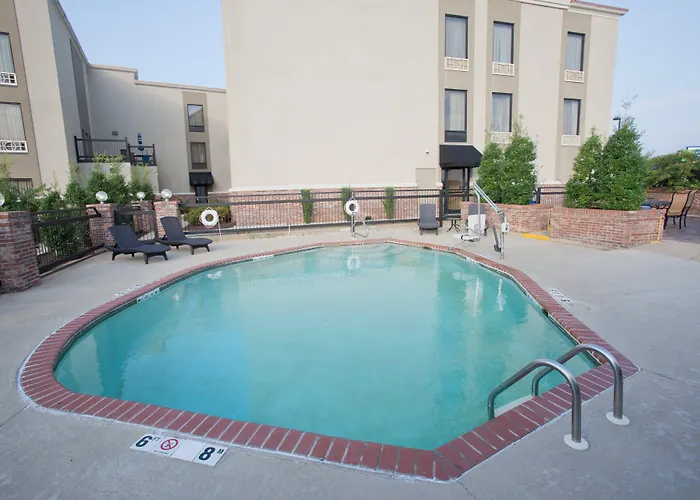 Holiday Inn Express New Albany By Ihg
