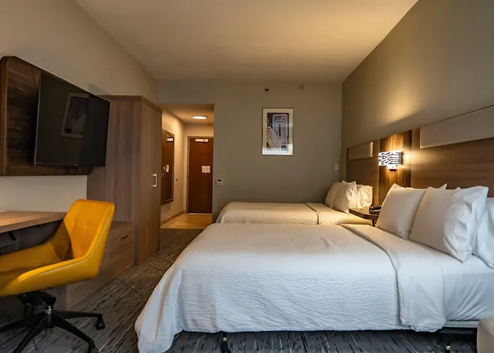 Holiday Inn Express Hotel & Suites West Chester By Ihg
