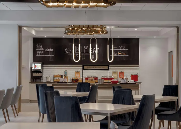 Hampton Inn By Hilton Winnipeg Downtown