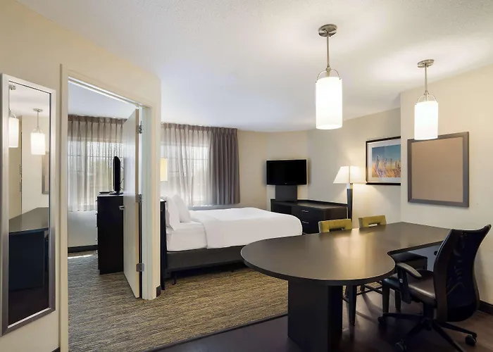 Sonesta Simply Suites Nashville Brentwood
