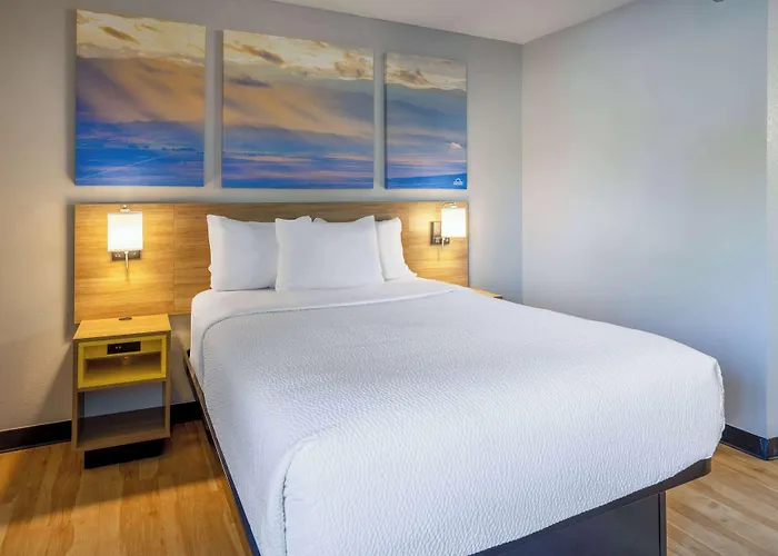 Days Inn By Wyndham Pleasant Prairie Kenosha