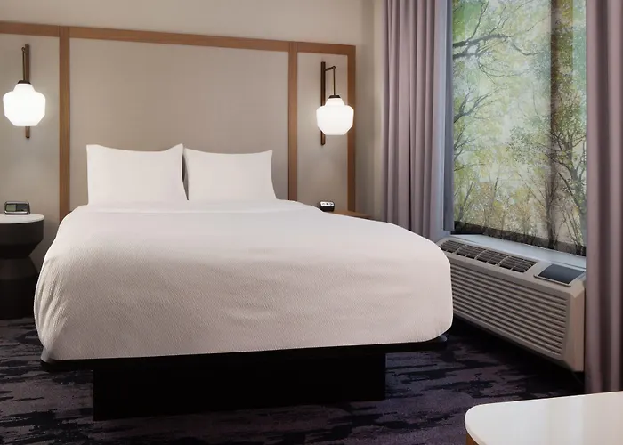 Fairfield Inn & Suites By Marriott Charleston