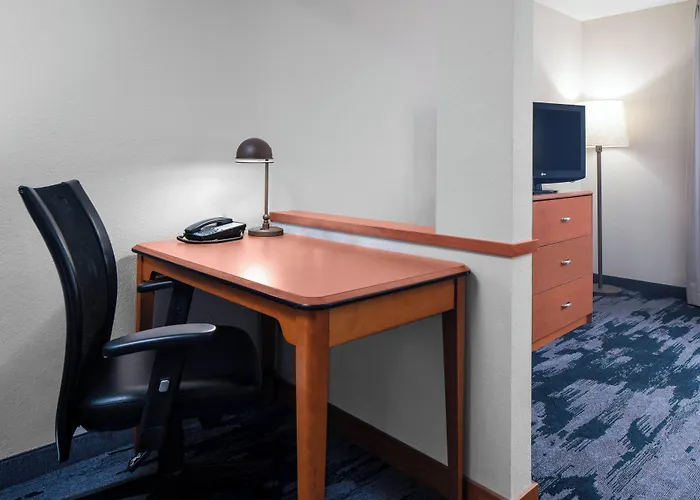Fairfield Inn & Suites Jefferson City