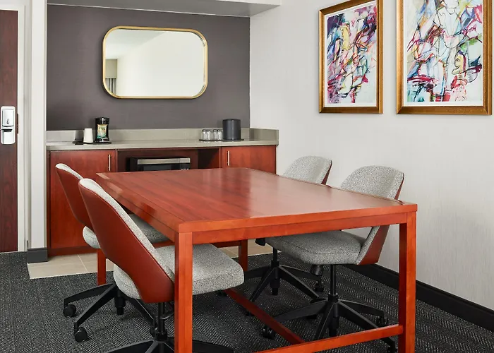 Courtyard By Marriott Fort Collins