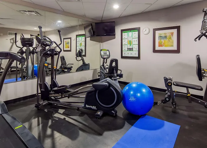 Best Western Plus Bowmanville