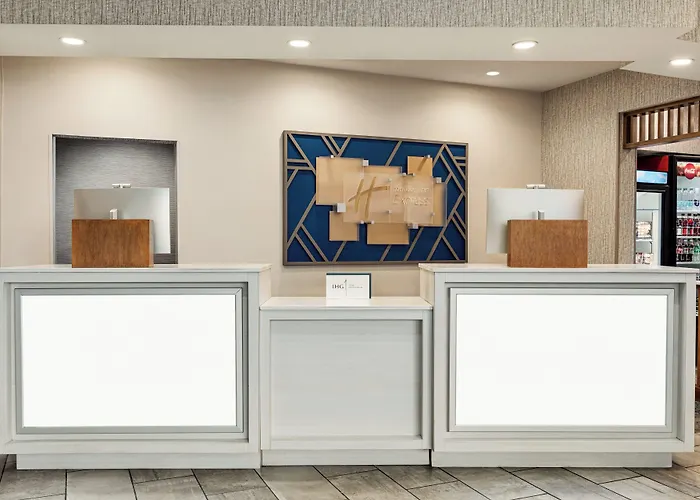 Holiday Inn Express Baltimore At The Stadiums By Ihg
