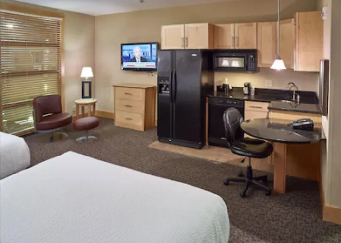 Livinn Hotel Minneapolis North / Fridley