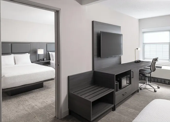 Holiday Inn Express St. Albans By Ihg