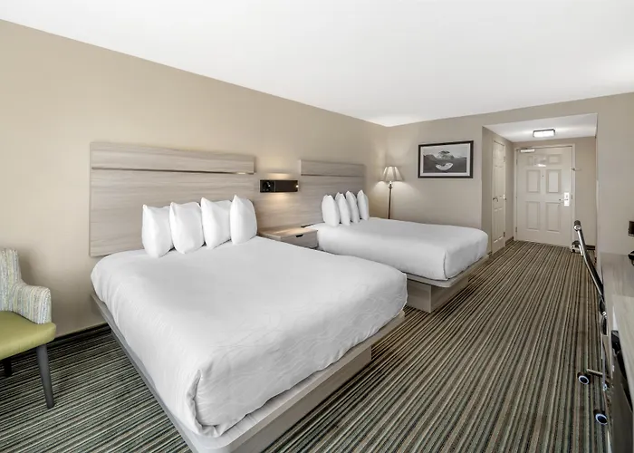 Best Western Plus Twin View Inn & Suites