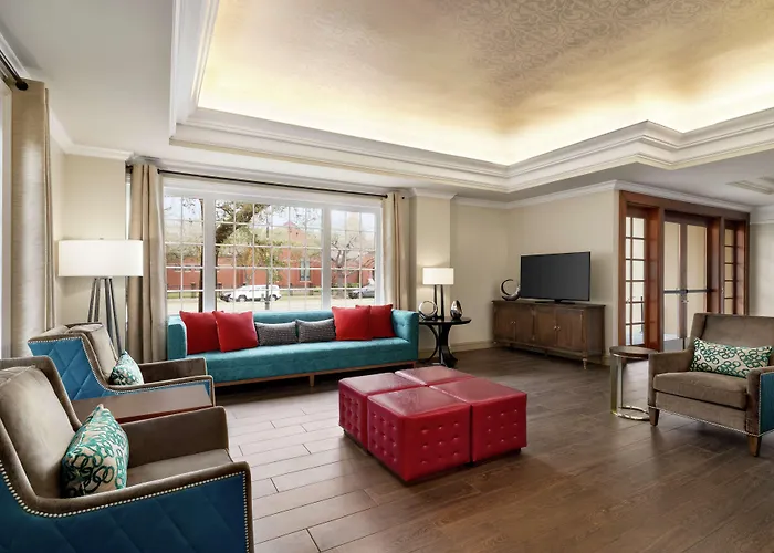 Hampton Inn New Orleans/St.Charles Ave