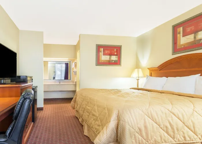 Days Inn By Wyndham Shorter
