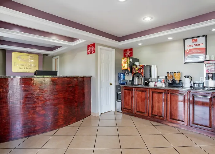 Econo Lodge Inn & Suites Evergreen