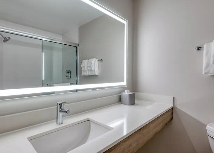 Holiday Inn Express - Rensselaer By Ihg