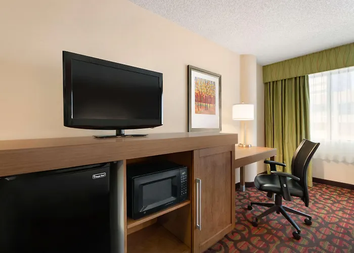 Hampton Inn Denver West Federal Center