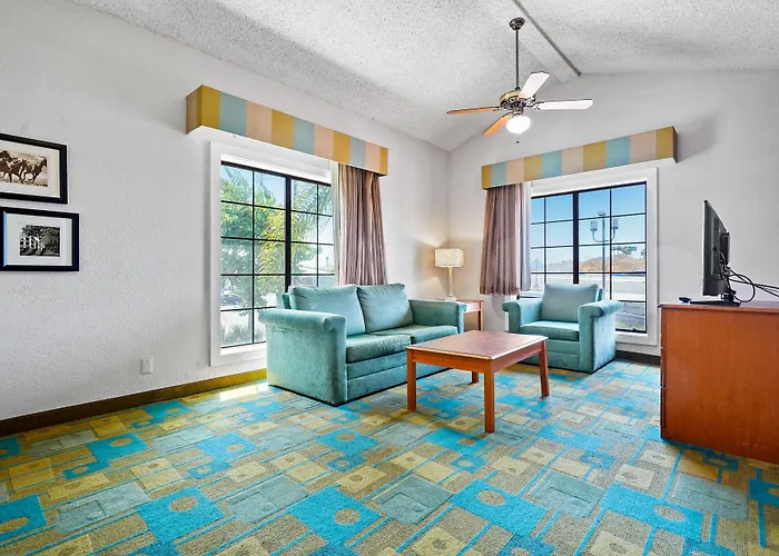 La Quinta Inn By Wyndham Costa Mesa Orange County