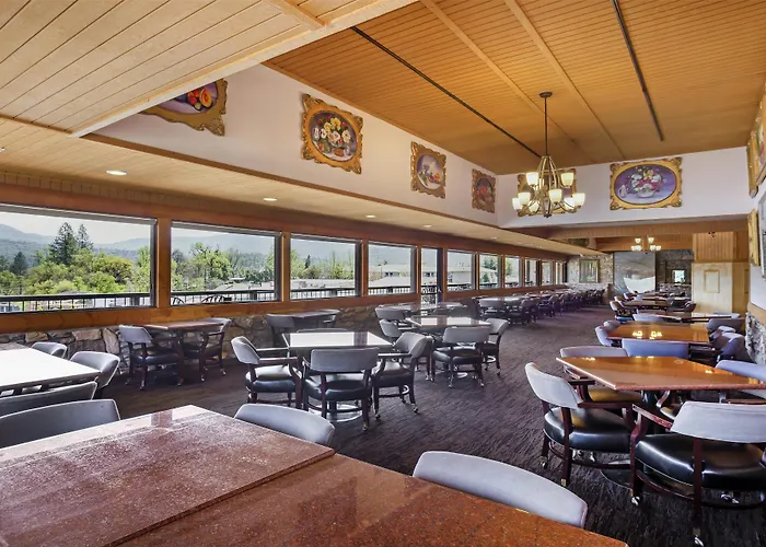 Best Western Plus Yosemite Gateway Inn