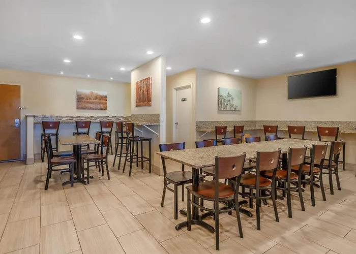 Best Western Plus Inn Of Hayward